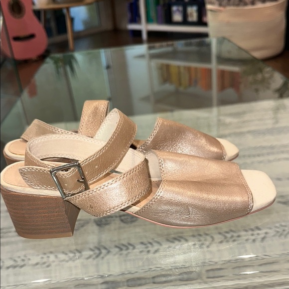 Kelsi Dagger Brooklyn Starsky Women's Dress Sandals 8 - Picture 2 of 6